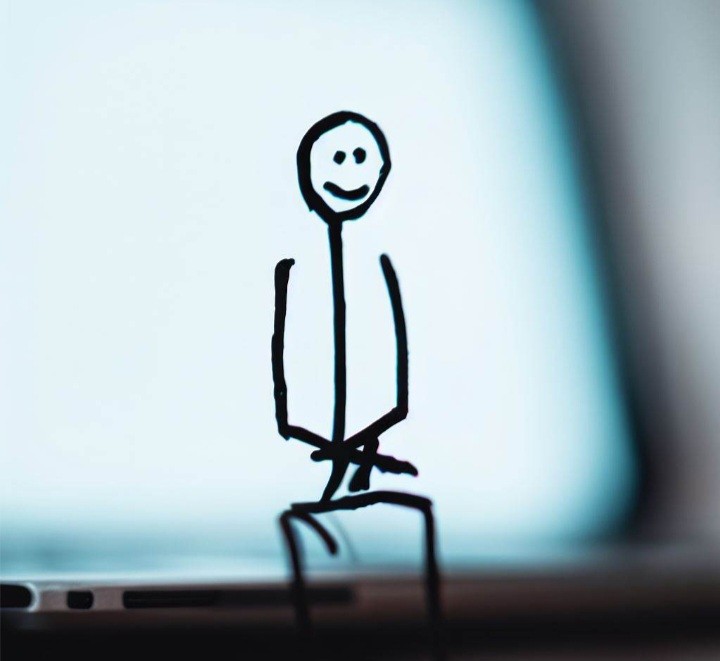 Thank you #Bingimagecreator for this stick figure person that sits waiting before a blank screen.